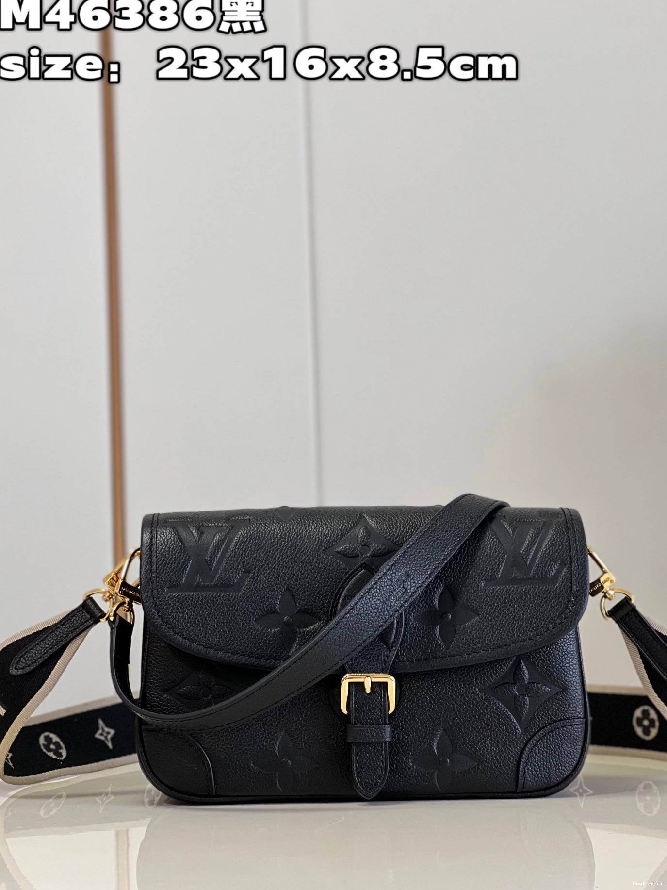First bag ru Diane VUITTON LOUIS Nano 0810